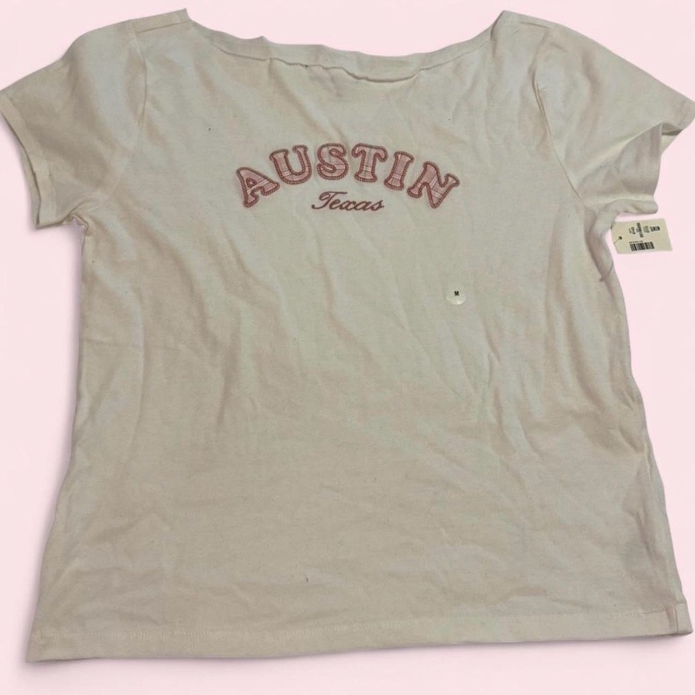 Aeropostale Light Pink 'Austin Texas' Short Sleeve Tee